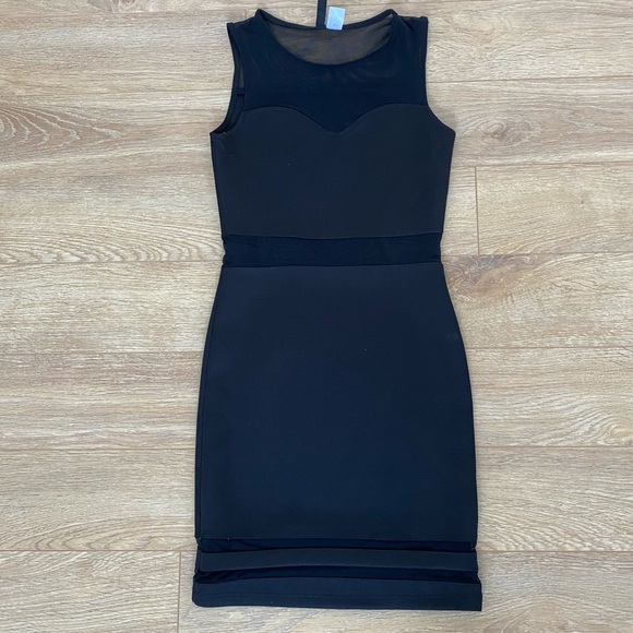 H&M black mini dress - Picture 4 of 5